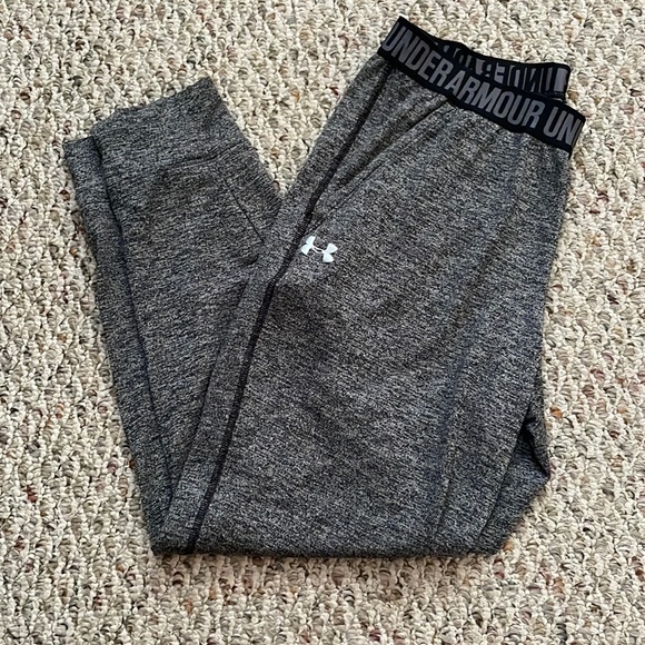 Under Armour Pants - Under Armour Gray Joggers - Medium